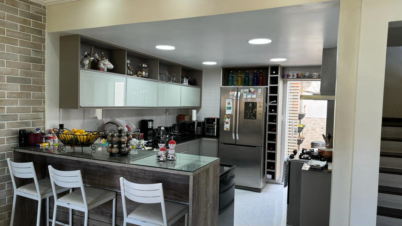 Imagem Casa de Condomínio com 5 Quartos à Venda, 240 m²em Jacarepaguá - Rio de Janeiro