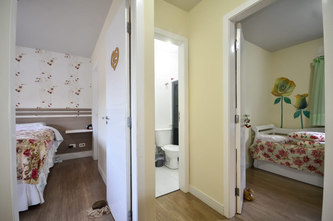 Imagem Sobrado com 3 Quartos à Venda, em Atuba - Curitiba Imagem Sobrado com 3 Quartos à Venda, em Atuba - Curitiba