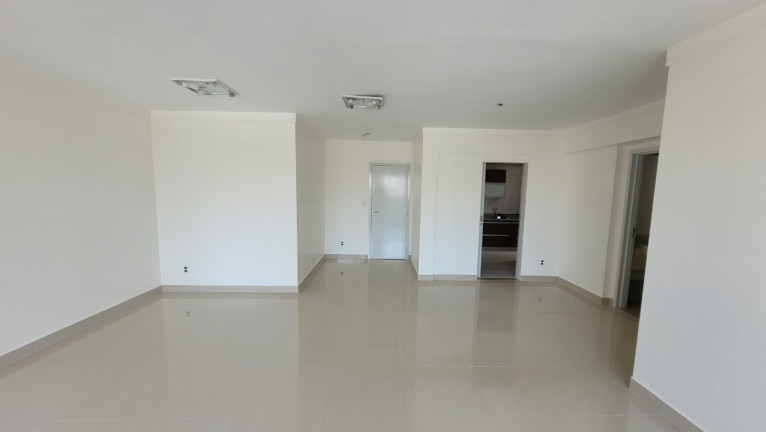 Imagem Apartamento com 3 Quartos à Venda, em Setor Oeste - Goiânia Imagem Apartamento com 3 Quartos à Venda, em Setor Oeste - Goiânia