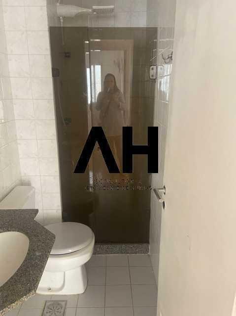 Imagem Apartamento com 2 Quartos à Venda, em Laranjeiras - Rio de Janeiro