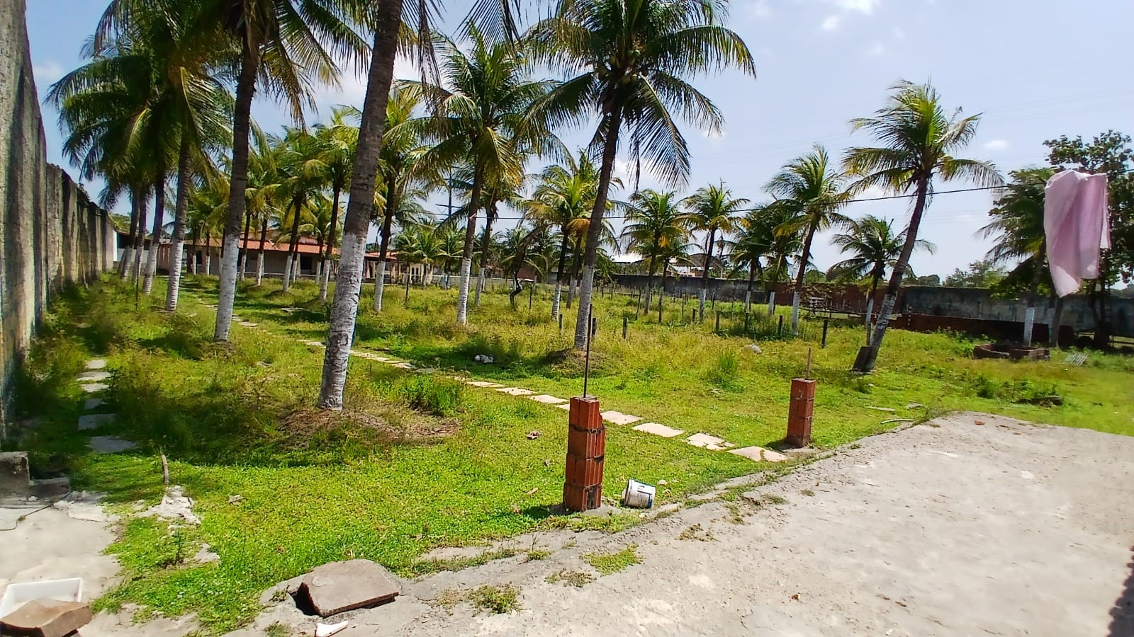 Imagem Casa com 3 Quartos à Venda, 1.000 m² em Siqueira - Maracanaú Imagem Casa com 3 Quartos à Venda, 1.000 m² em Siqueira - Maracanaú