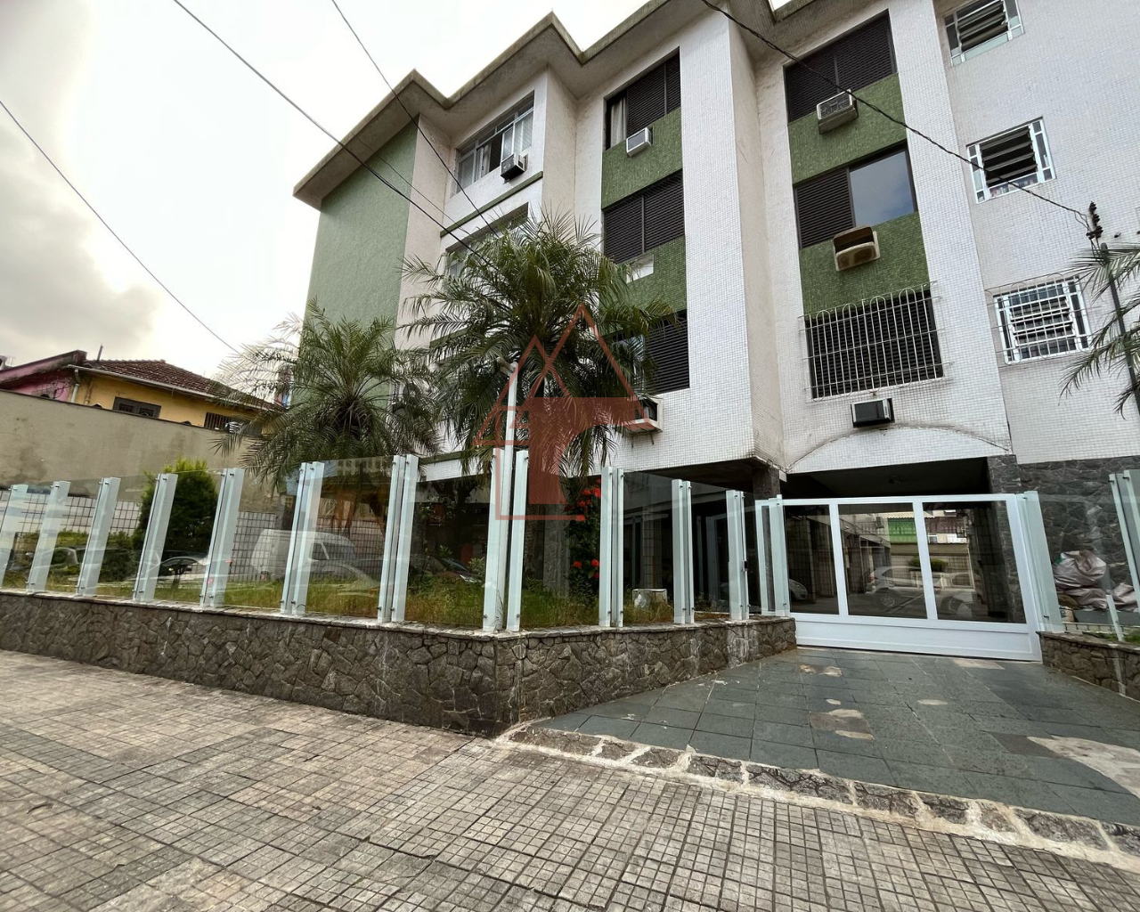 Imagem Apartamento com 2 Quartos à Venda, 98 m² em Encruzilhada - Santos