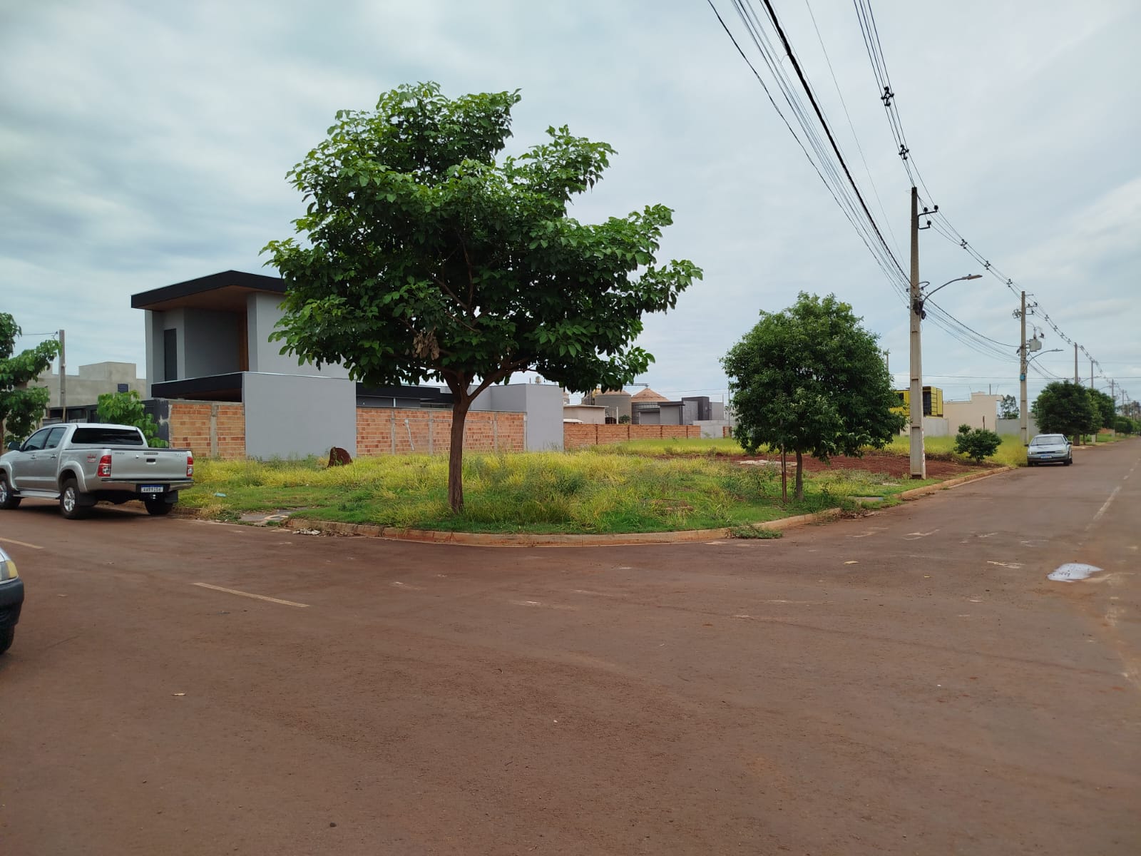 Imagem Terreno à Venda, 240 m² em Jardim Guaicurus - Dourados