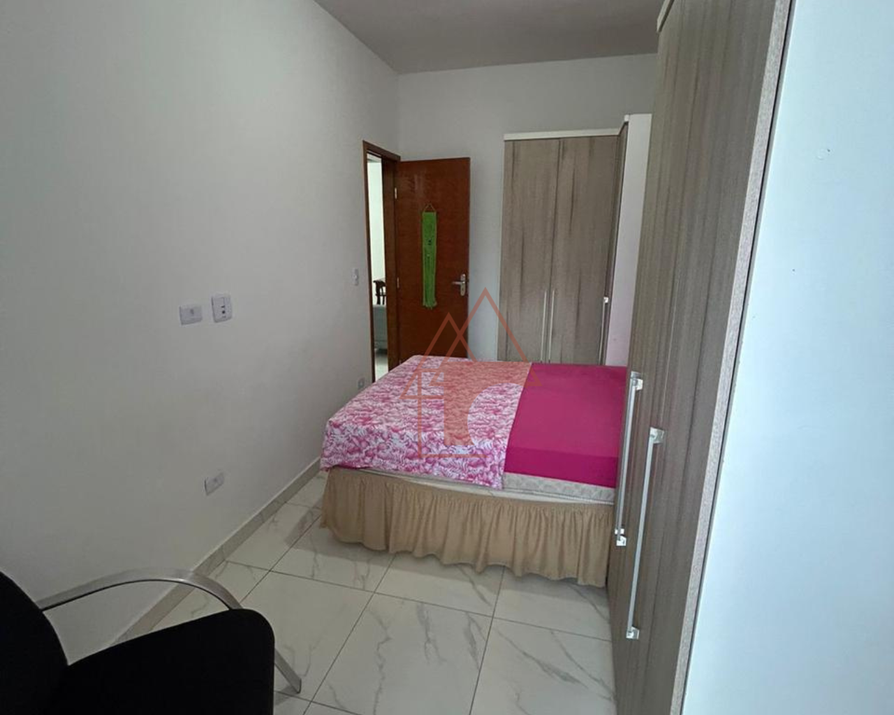 Imagem Casa com 2 Quartos à Venda, 75 m² em Caiçara - Praia Grande Imagem Casa com 2 Quartos à Venda, 75 m² em Caiçara - Praia Grande