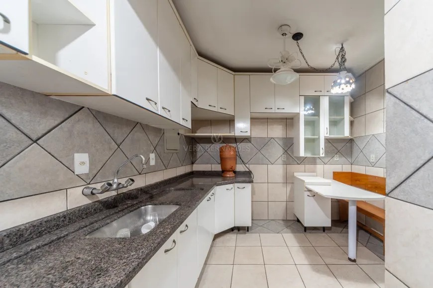 Imagem Casa com 3 Quartos à Venda, 151 m² em Jardim Isabel - Porto Alegre