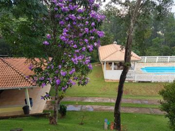 Imagem Casa de Condomínio com 4 Quartos à Venda, 230 m² em Pirucaia - Mairiporã