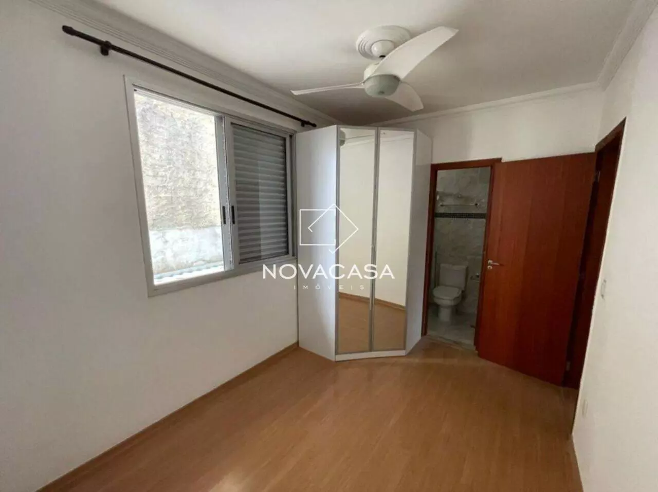 Imagem Casa com 3 Quartos à Venda, 85 m² em Heliópolis - Belo Horizonte Imagem Casa com 3 Quartos à Venda, 85 m² em Heliópolis - Belo Horizonte