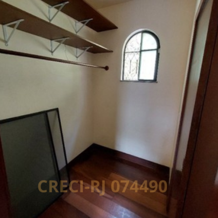 Imagem Casa com 4 Quartos à Venda, 260 m²em Quinta da Barra - Teresópolis
