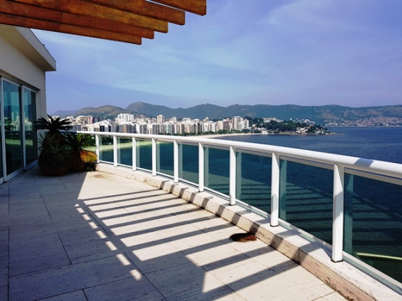 Imagem Cobertura com 5 Quartos à Venda, 680 m² em Icaraí - Niterói