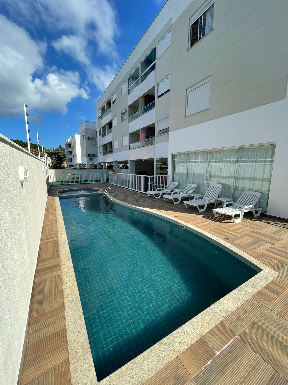 Imagem Apartamento com 2 Quartos à Venda, 74 m²em Canasvieiras - Florianópolis