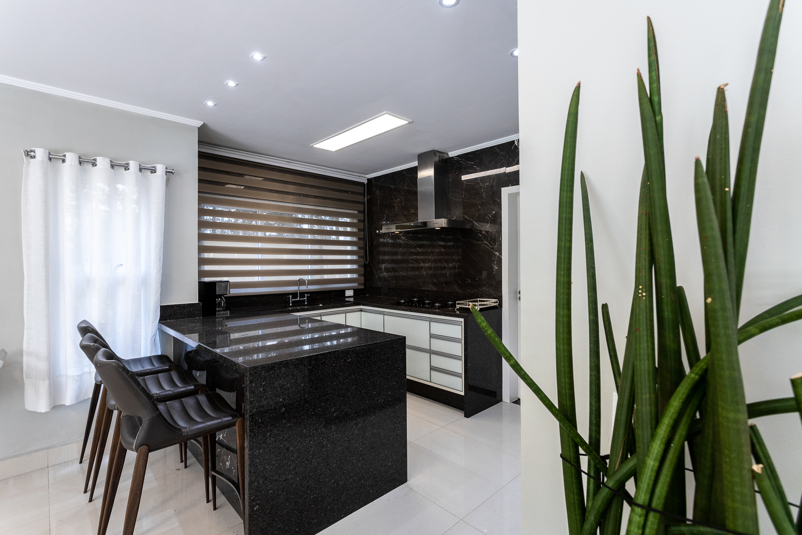 Imagem Casa de Condomínio com 5 Quartos à Venda, 340 m² em Alphaville - Santana de Parnaíba