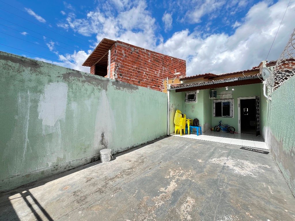 Imagem Casa com 2 Quartos à Venda, 100 m² em Siqueira - Fortaleza Imagem Casa com 2 Quartos à Venda, 100 m² em Siqueira - Fortaleza
