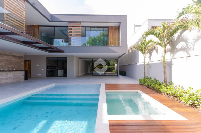 Imagem Casa de Condomínio com 5 Quartos à Venda,  em Barra da Tijuca - Rio de Janeiro