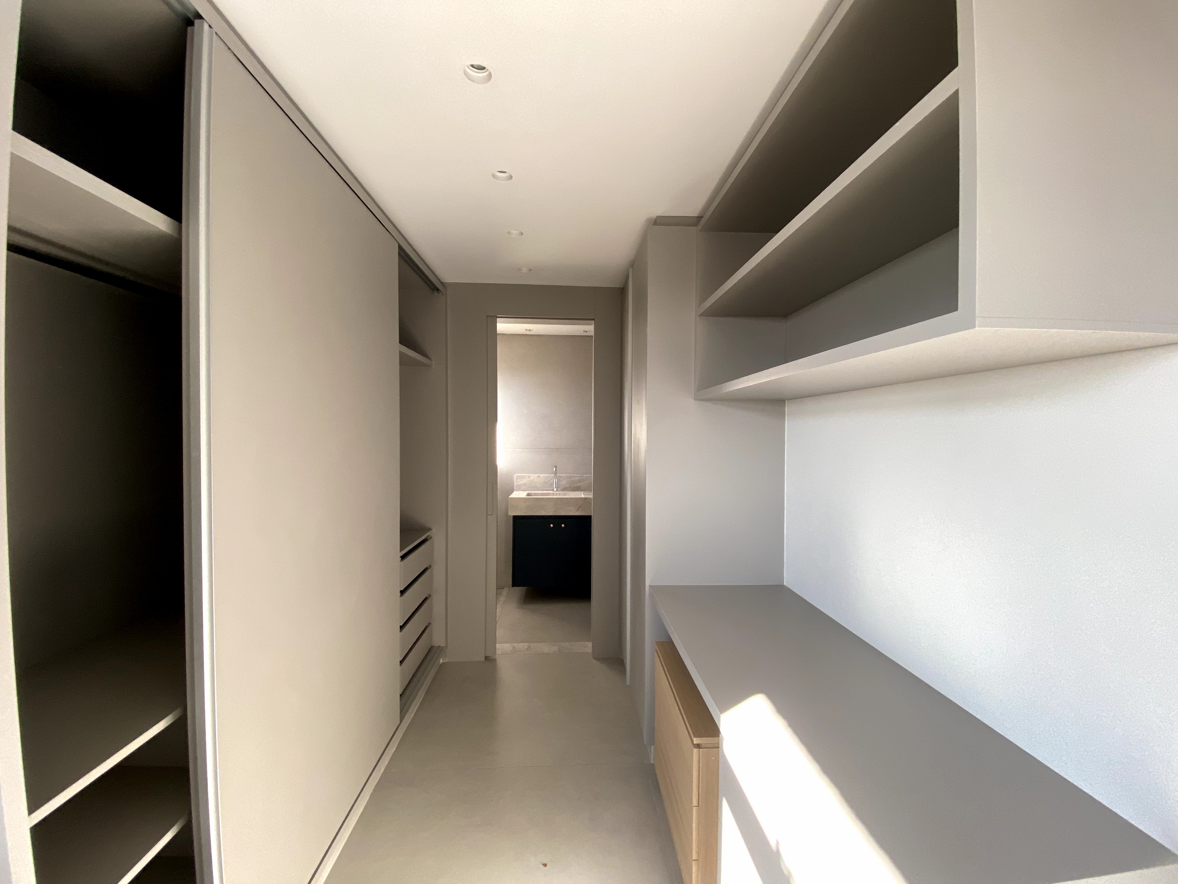 Imagem Apartamento com 4 Quartos à Venda, 216 m²em Martins - Uberlândia Imagem Apartamento com 4 Quartos à Venda, 216 m²em Martins - Uberlândia