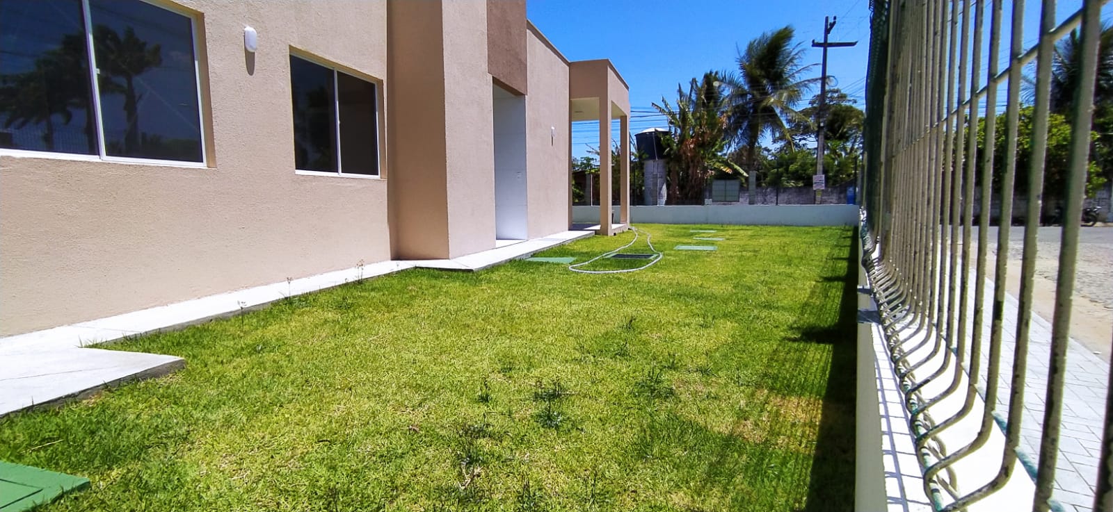 Imagem Casa com 2 Quartos à Venda, 66 m²em Mangabeira - E