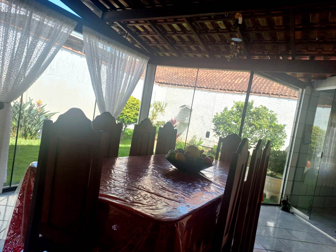 Imagem Casa com 4 Quartos à Venda, 167 m² em Country Club - Poços de Caldas Imagem Casa com 4 Quartos à Venda, 167 m² em Country Club - Poços de Caldas