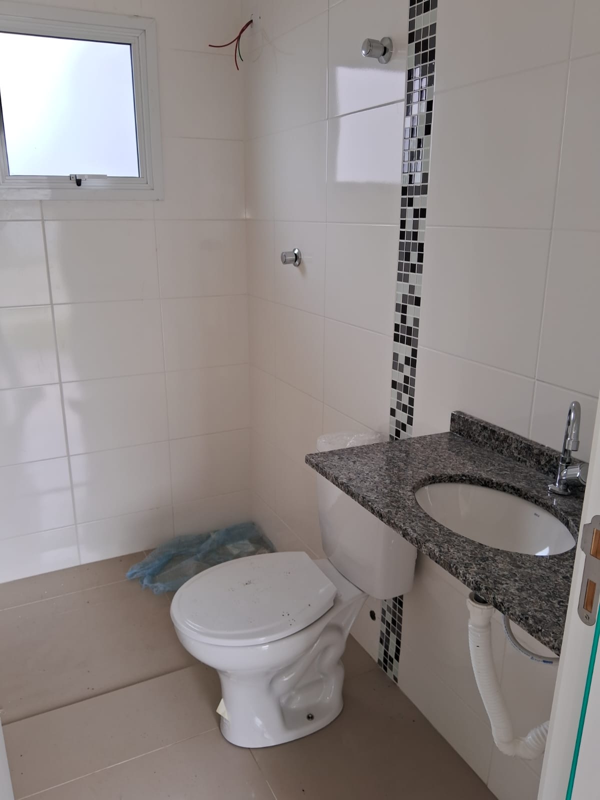 Imagem Casa de Condomínio com 2 Quartos à Venda, 65 m²em Costeira - Araucária