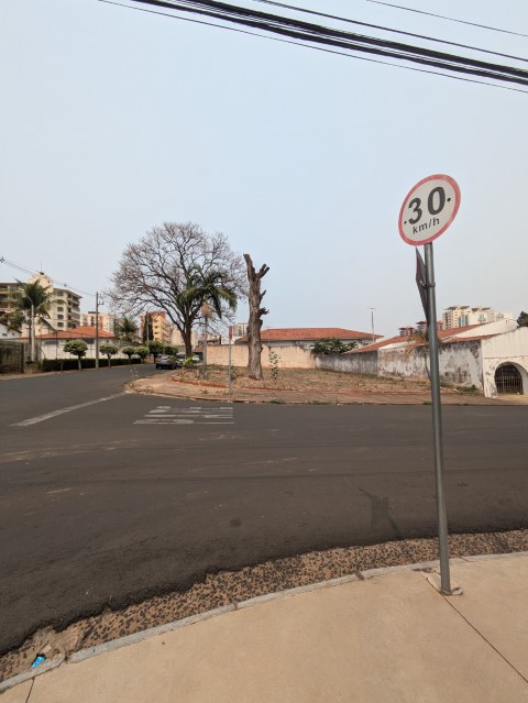 Imagem Terreno à Venda, 525 m²em Jardim Redentor - São José do Rio Preto Imagem Terreno à Venda, 525 m²em Jardim Redentor - São José do Rio Preto