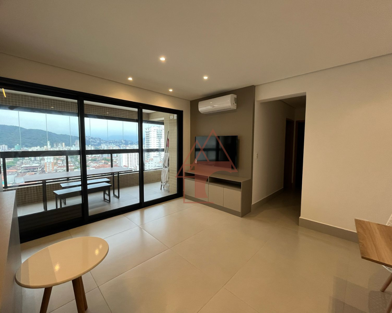 Imagem Apartamento com 2 Quartos à Venda, 75 m² em José Menino - Santos
