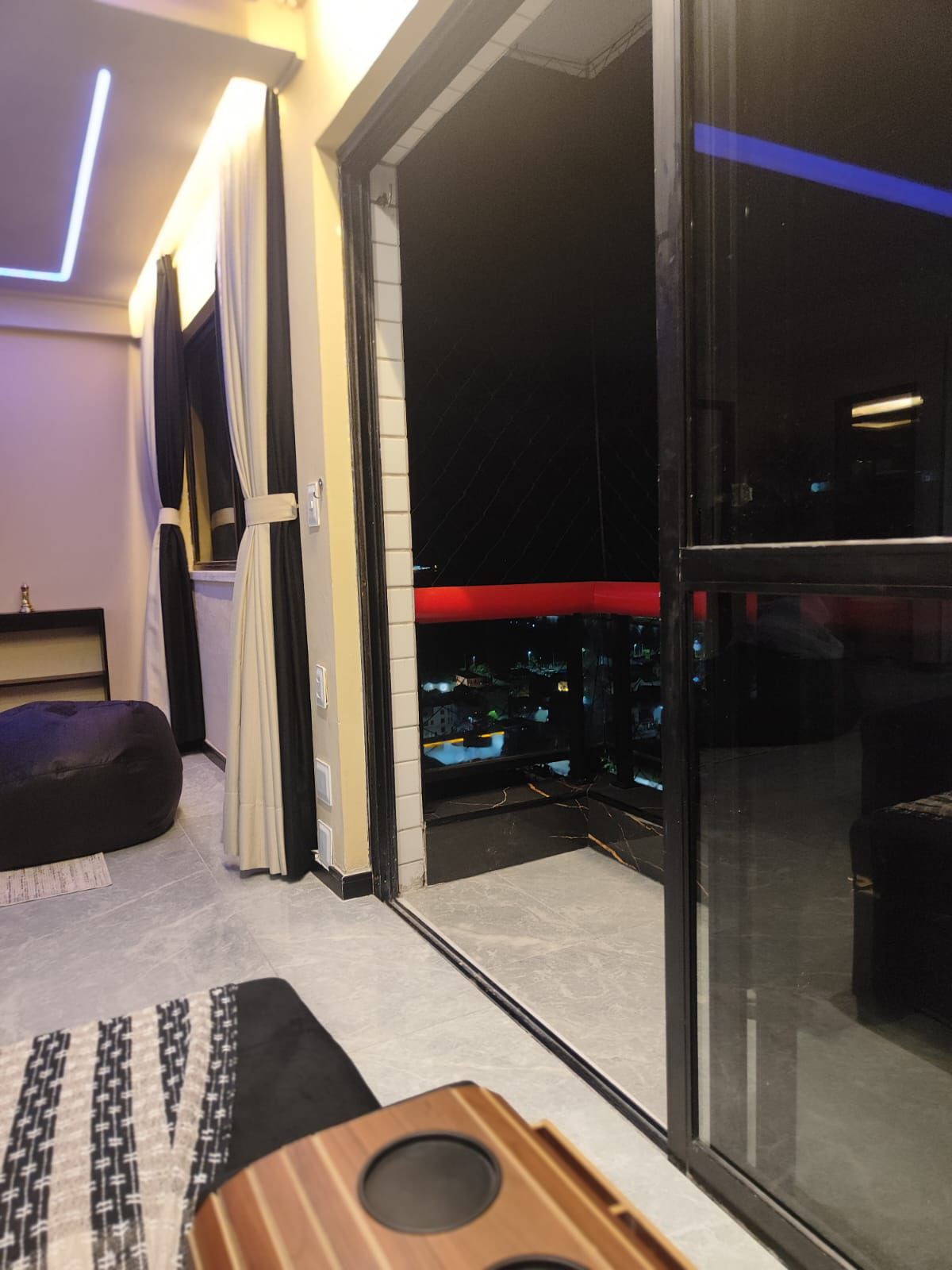Imagem Apartamento com 2 Quartos à Venda, 62 m²em Praia de Iracema - Fortaleza