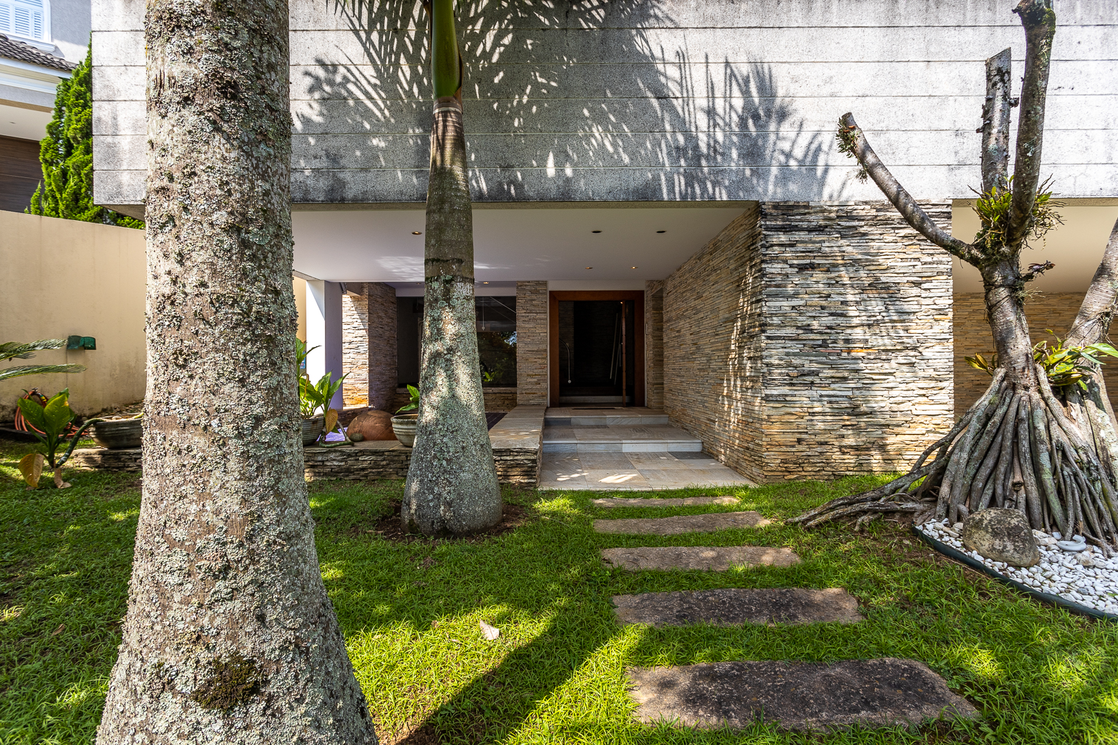 Imagem Casa de Condomínio com 5 Quartos à Venda ou Locação, 530 m² em Alphaville - Santana de Parnaíba