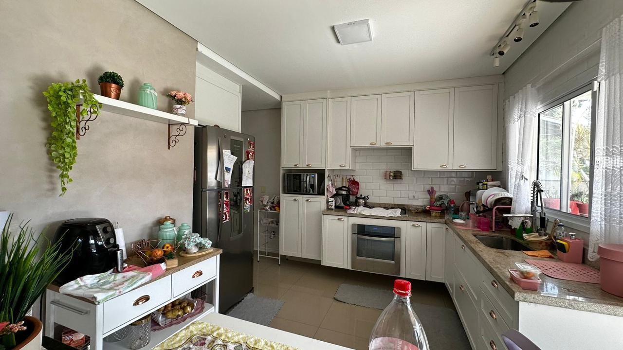 Imagem Casa de Condomínio com 3 Quartos à Venda, 128 m² em Jardim das Flores - Atibaia