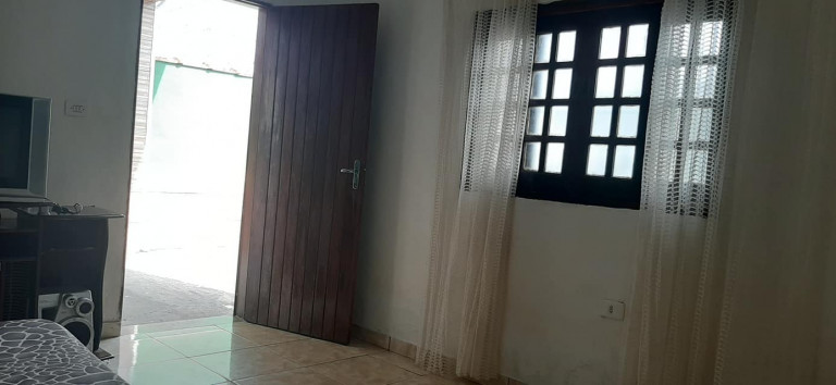 Imagem Casa com 1 Quarto à Venda, 70 m² em Vera Stellaq - Mongaguá Imagem Casa com 1 Quarto à Venda, 70 m² em Vera Stellaq - Mongaguá