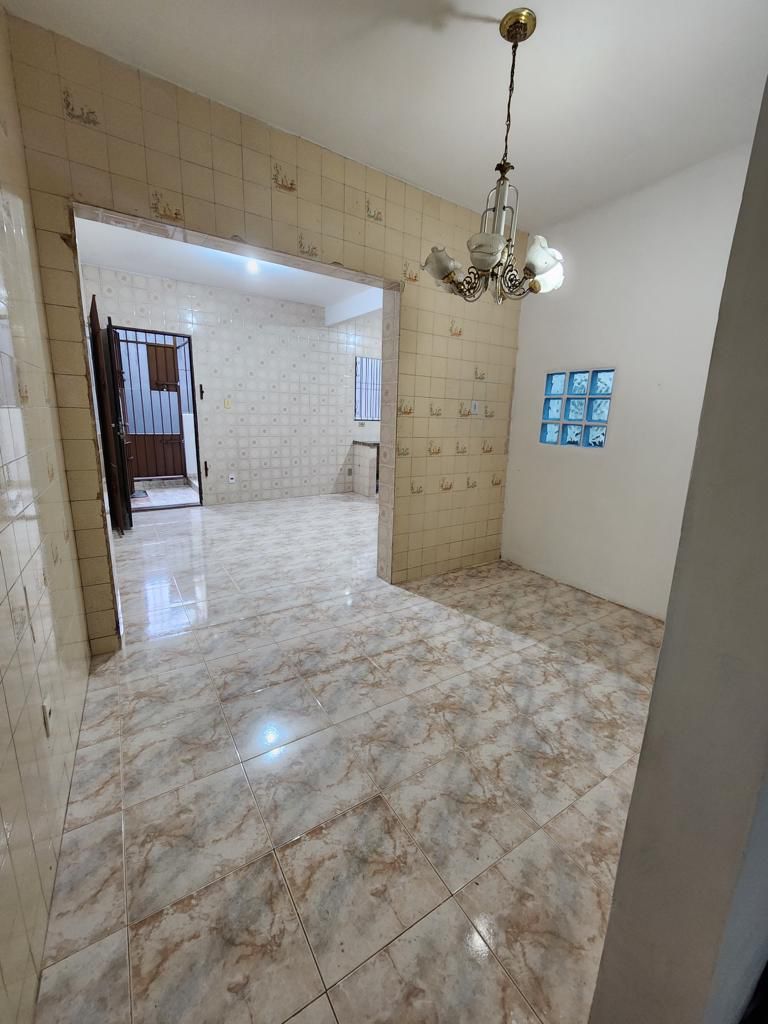 Imagem Casa com 4 Quartos à Venda, 300 m²em Umarizal - Belém Imagem Casa com 4 Quartos à Venda, 300 m²em Umarizal - Belém