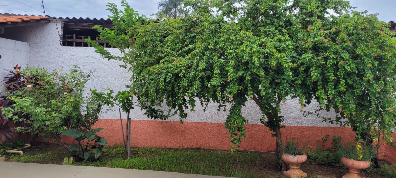 Imagem Casa com 4 Quartos à Venda, 213 m² em Jardim Roma - Caldas Novas