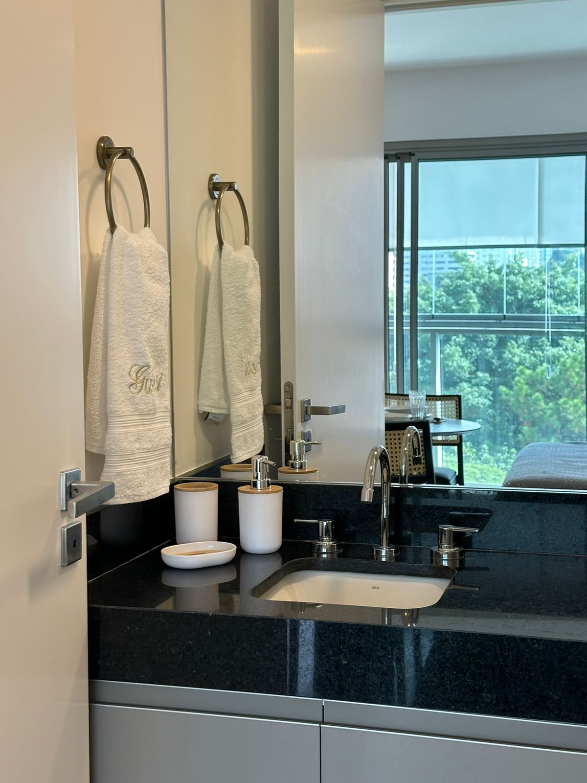 Imagem Apartamento com 1 Quarto para Alugar, 27 m²em Cerqueira César - São Paulo