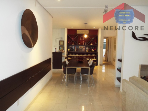 Imagem Apartamento com 3 Quartos à Venda,  em Centro - Pelotas