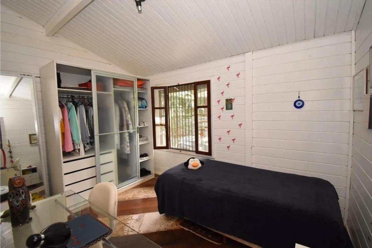 Imagem Casa com 8 Quartos à Venda, 423 m² em Estância Serrana - Nova Lima Imagem Casa com 8 Quartos à Venda, 423 m² em Estância Serrana - Nova Lima