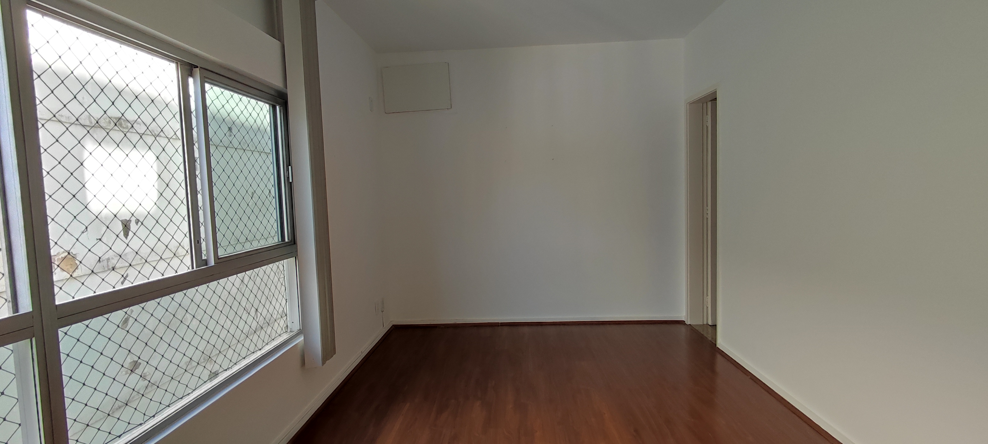 Imagem Apartamento com 3 Quartos à Venda, 118 m²em Laranjeiras - Rio de Janeiro Imagem Apartamento com 3 Quartos à Venda, 118 m²em Laranjeiras - Rio de Janeiro