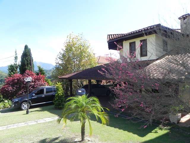 Imagem Casa com 4 Quartos à Venda, 570 m² em Várzea - Teresópolis