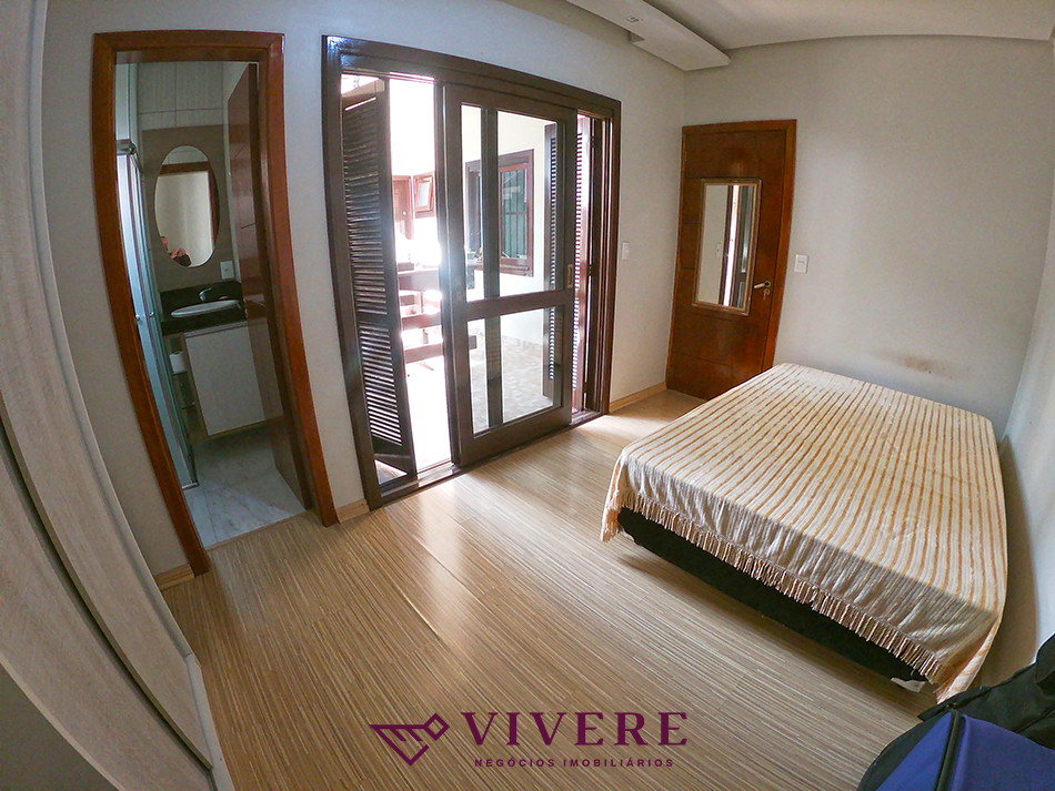 Imagem Casa com 4 Quartos à Venda, 292 m² em Santa Catarina - Caxias do Sul Imagem Casa com 4 Quartos à Venda, 292 m² em Santa Catarina - Caxias do Sul