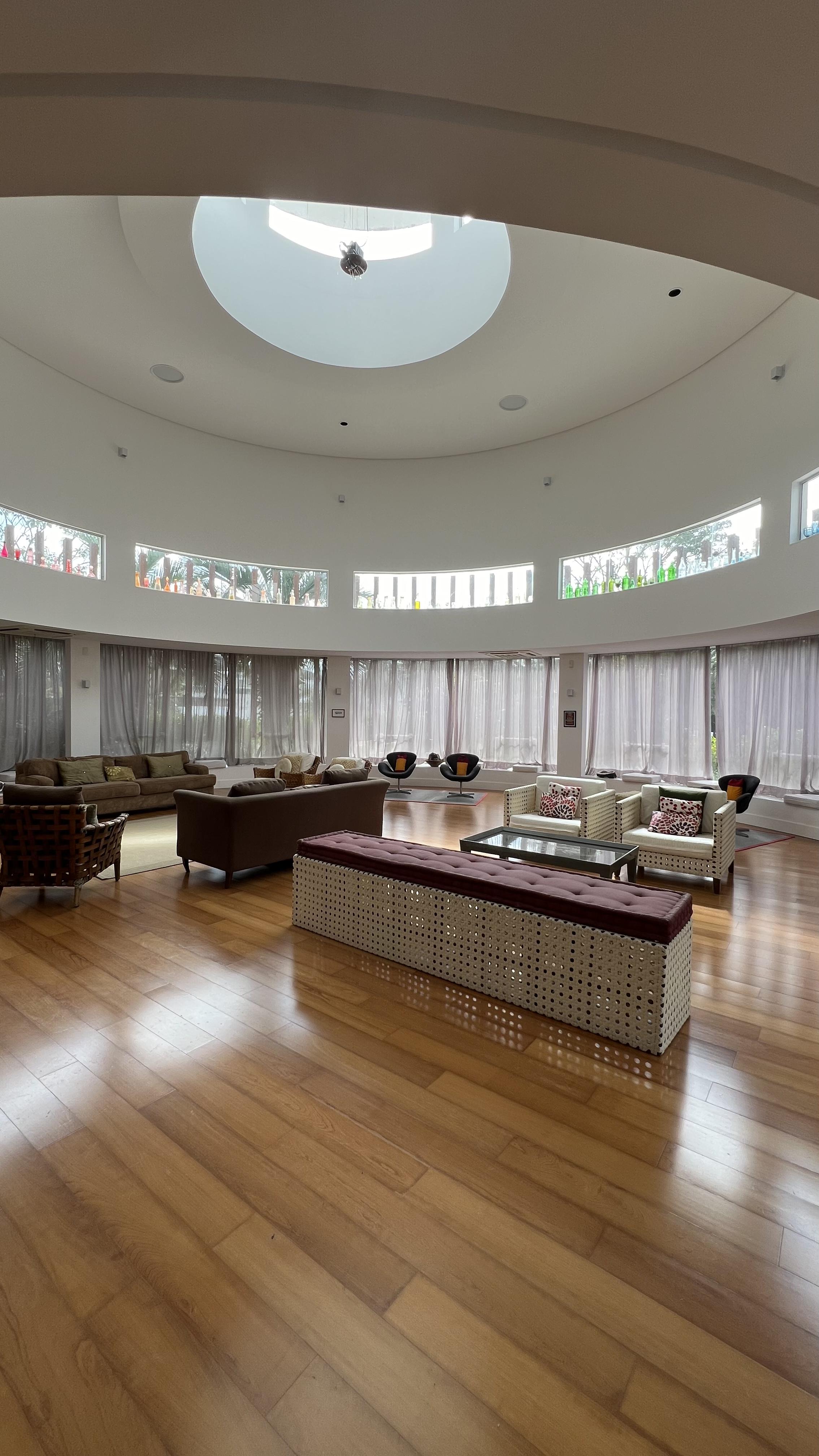 Imagem Casa com 4 Quartos à Venda, 350 m²em Jurerê Internacional - Florianópolis