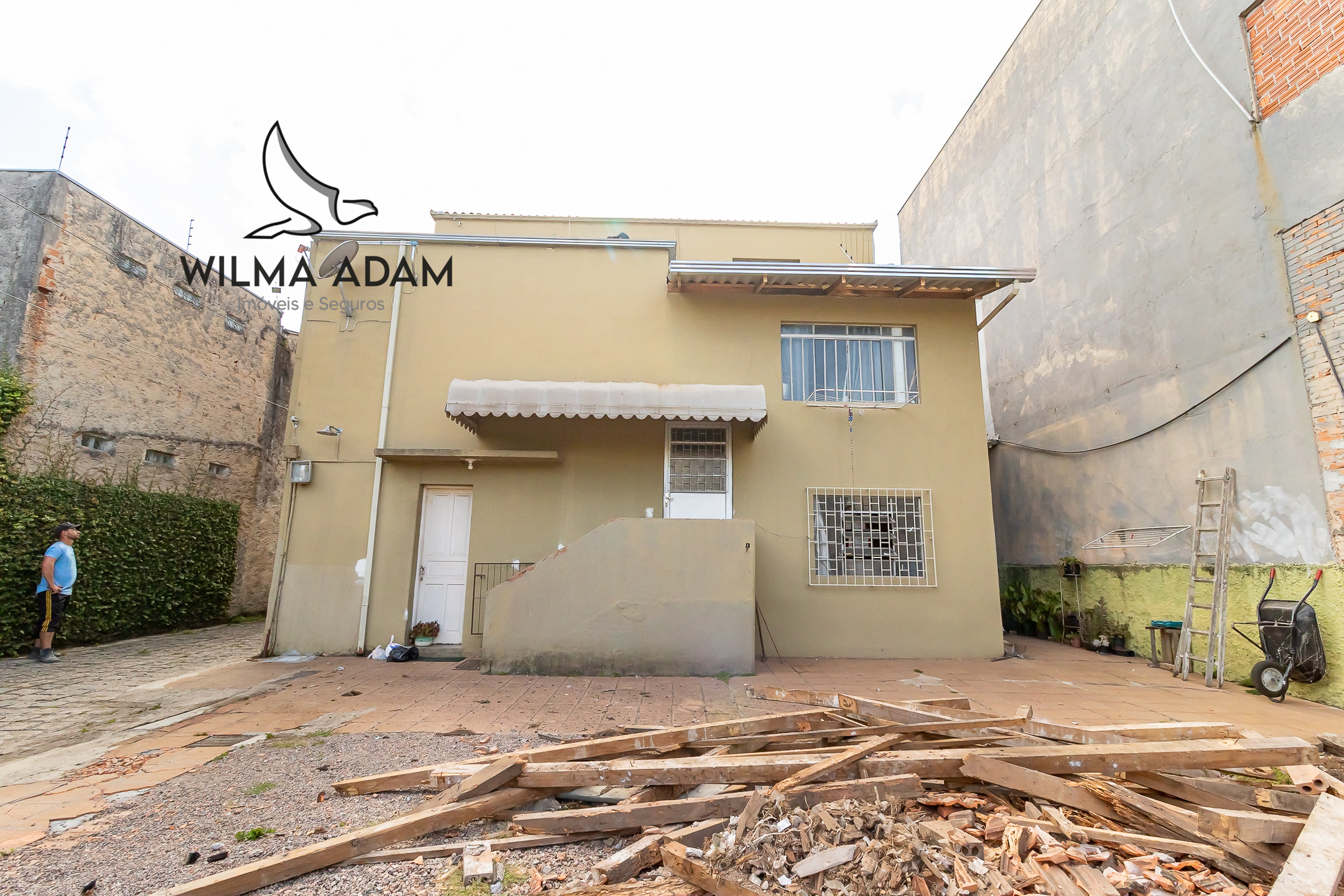 Imagem Terreno à Venda, 1.050 m²em Novo Mundo - Curitiba