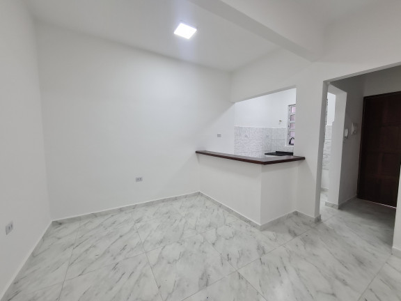 Imagem Kitnet com 1 Quarto à Venda, 30 m² em Guilhermina - Praia Grande Imagem Kitnet com 1 Quarto à Venda, 30 m² em Guilhermina - Praia Grande