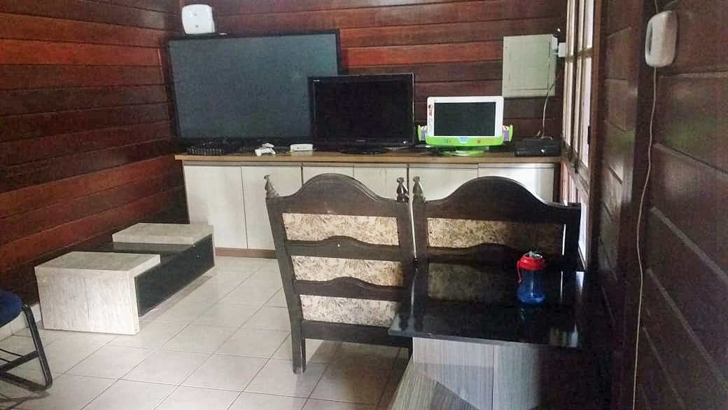 Imagem Casa com 6 Quartos à Venda, 280 m²em Adrianópolis - Manaus Imagem Casa com 6 Quartos à Venda, 280 m²em Adrianópolis - Manaus