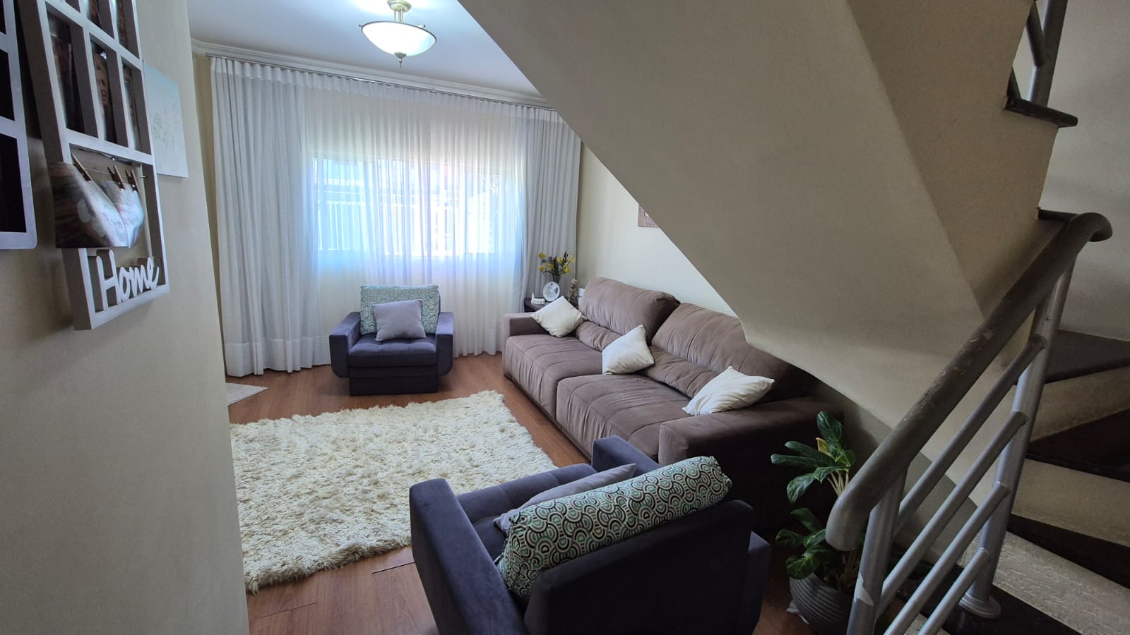 Imagem Sobrado com 3 Quartos à Venda, 177 m² em Cajuru - Curitiba Imagem Sobrado com 3 Quartos à Venda, 177 m² em Cajuru - Curitiba