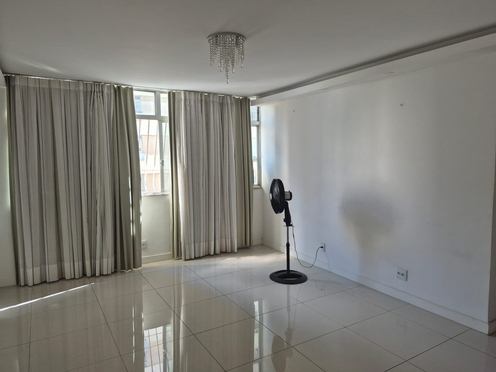 Imagem Apartamento com 3 Quartos à Venda, 130 m² em Icaraí - Niterói Imagem Apartamento com 3 Quartos à Venda, 130 m² em Icaraí - Niterói