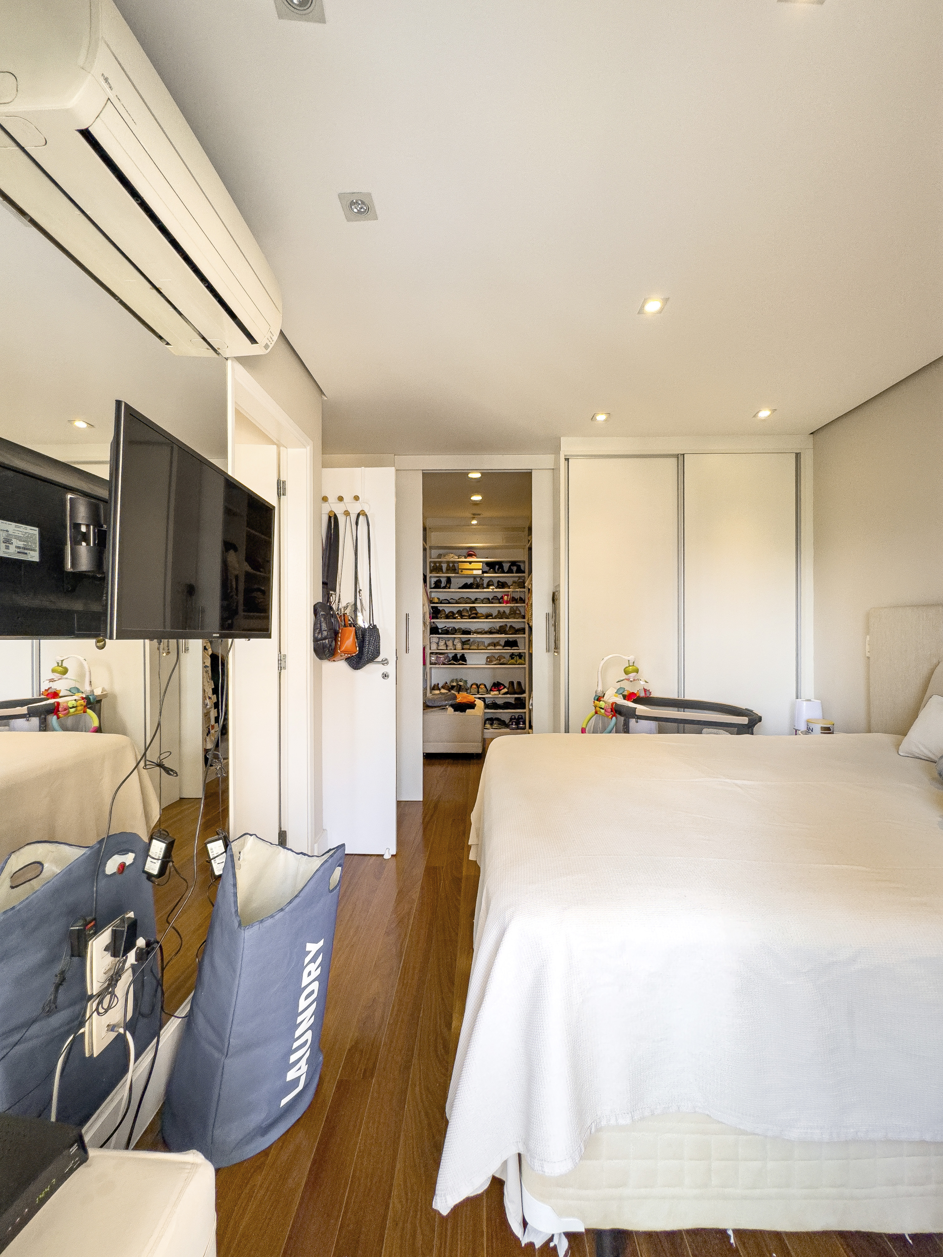 Imagem Apartamento com 3 Quartos à Venda, 160 m²em Cidade Monções - São Paulo Imagem Apartamento com 3 Quartos à Venda, 160 m²em Cidade Monções - São Paulo