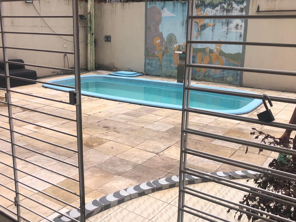 Imagem Casa com 4 Quartos à Venda, 400 m²em Piedade - Jaboatão dos Guararapes Imagem Casa com 4 Quartos à Venda, 400 m²em Piedade - Jaboatão dos Guararapes