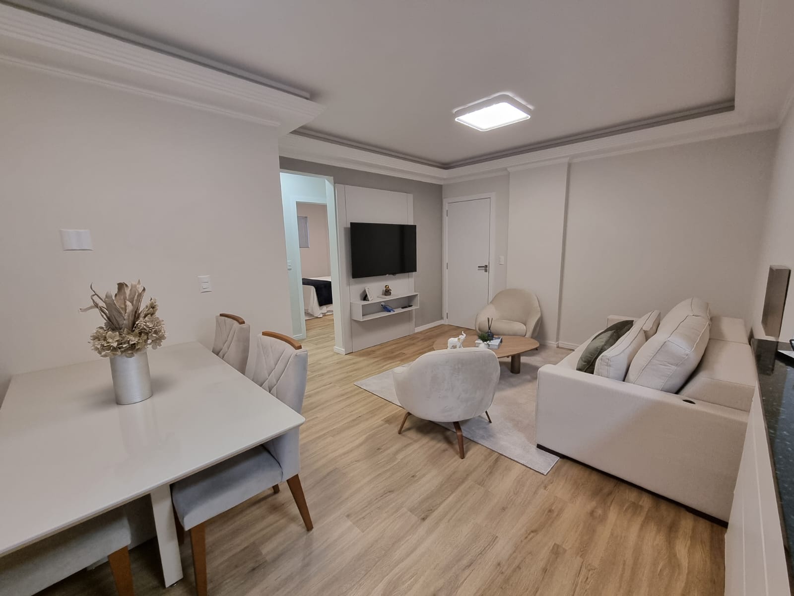 Apartamento com 3 Quartos à Venda, 86 m²em Centro - Balneário Camboriú
