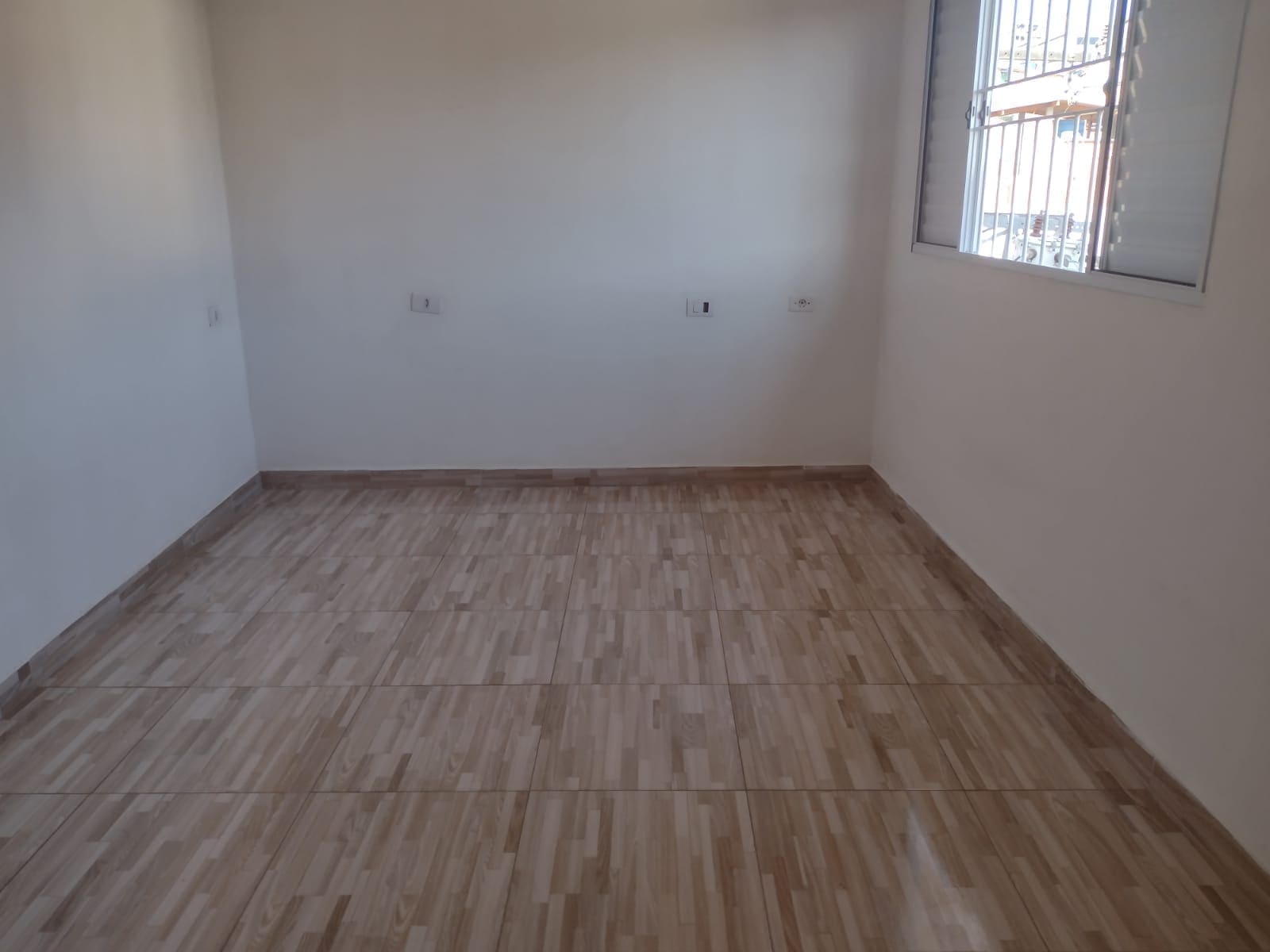 Imagem Casa com 10 Quartos à Venda, 373 m²em Jardim Botucatu - São Paulo Imagem Casa com 10 Quartos à Venda, 373 m²em Jardim Botucatu - São Paulo