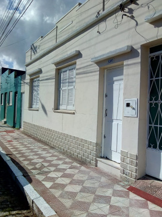 Imagem Casa com 2 Quartos à Venda ou Locação, 98 m² em Centro - Pelotas Imagem Casa com 2 Quartos à Venda ou Locação, 98 m² em Centro - Pelotas