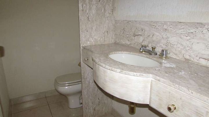 Imagem Casa com 3 Quartos à Venda, 360 m² em Várzea - Teresópolis