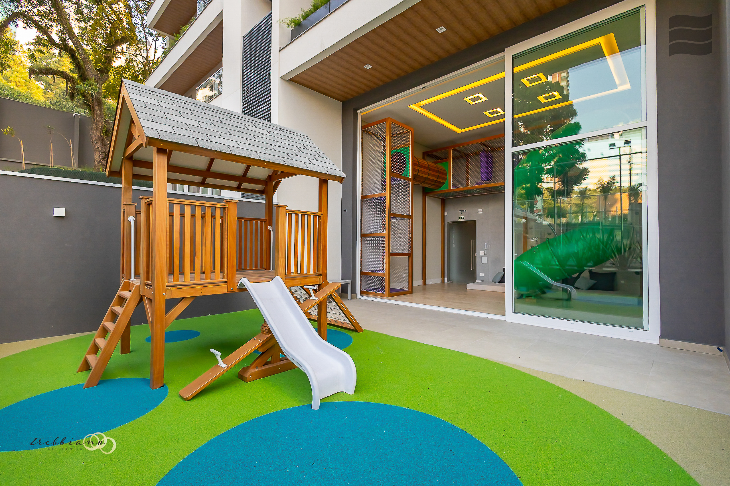 Imagem Apartamento com 2 Quartos à Venda, 75 m²em Mossunguê - CURITIBA