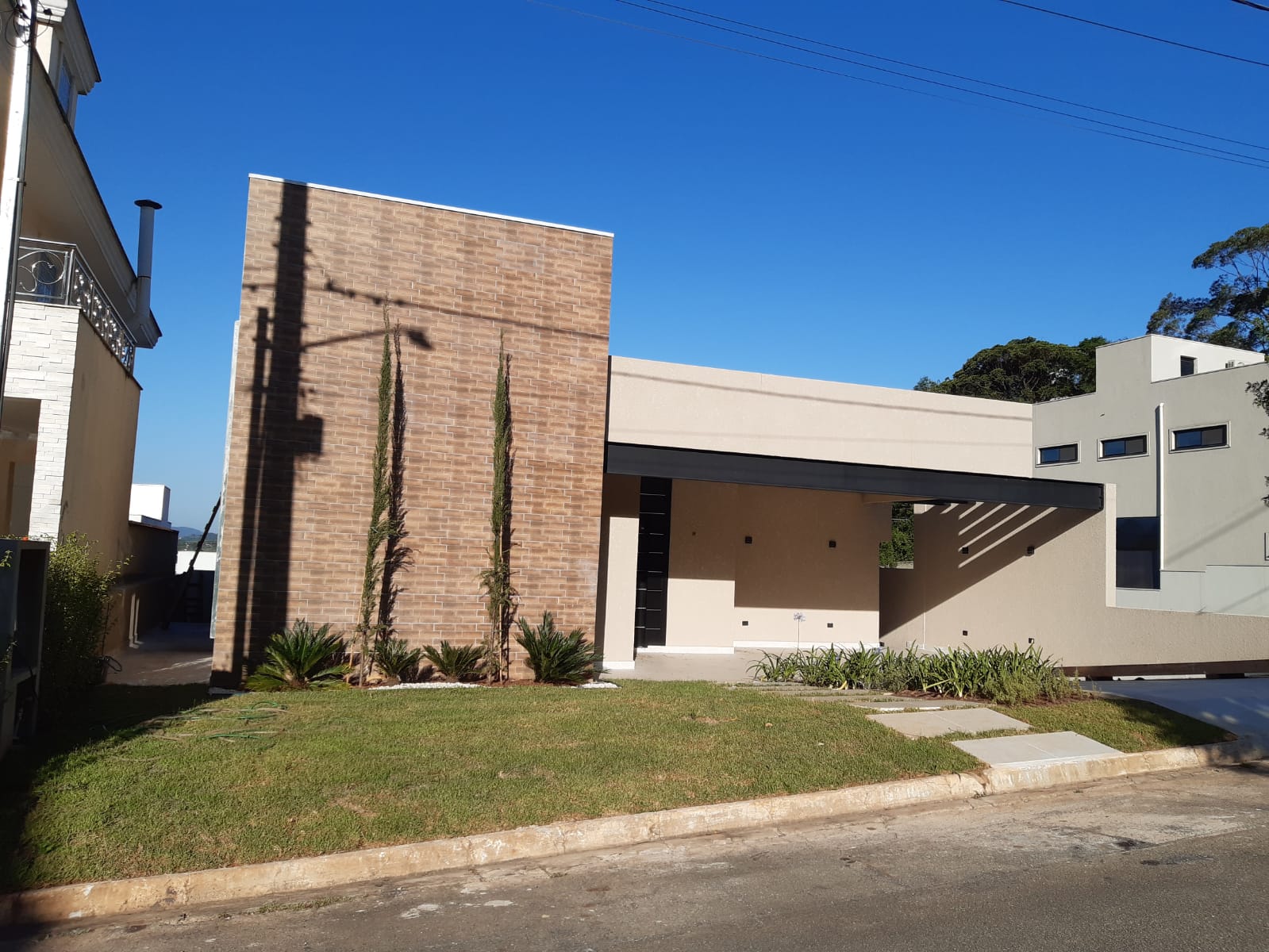Imagem Casa de Condomínio com 4 Quartos à Venda, 200 m²em Alphaville - Santana de Parnaíba Imagem Casa de Condomínio com 4 Quartos à Venda, 200 m²em Alphaville - Santana de Parnaíba
