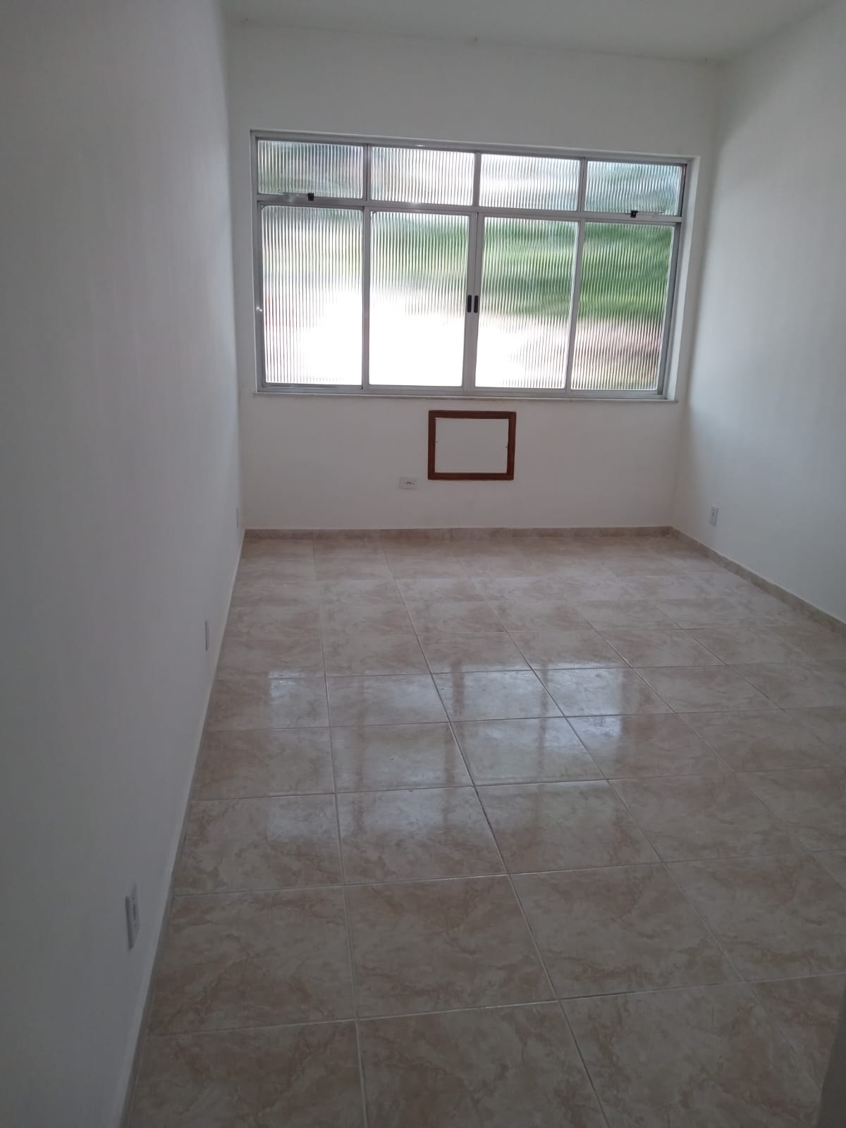Imagem Sala Comercial à Venda, 25 m²em Cascadura - Rio de Janeiro Imagem Sala Comercial à Venda, 25 m²em Cascadura - Rio de Janeiro